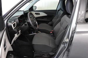 Fahrzeugbild SUZUKI Swift 1.2 Sakura Top Hybrid 4x4