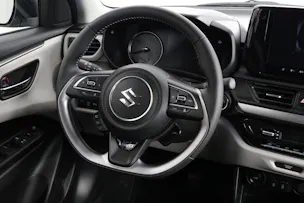 Suzuki Swift 1.2 Sakura Top Hybrid 4x4