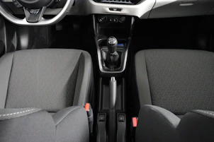 Fahrzeugbild SUZUKI Swift 1.2 Sakura Top Hybrid 4x4