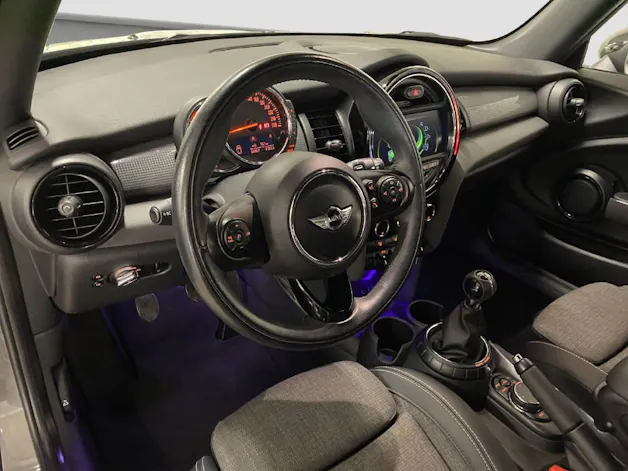 Mini F56 1.5i Cooper