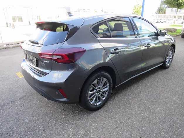 Ford Focus 1.0i EcoB Hybrid 125 Titanium X