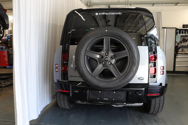 Land Rover Defender 110 3.0 D I6 X-Dynamic SE
