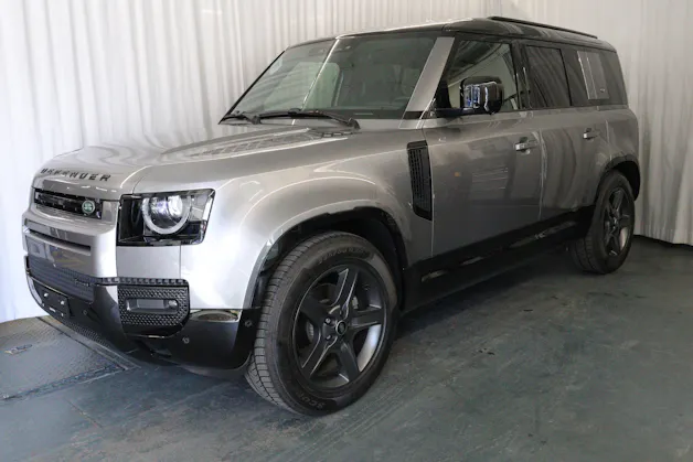 Land Rover Defender 110 3.0 D I6 X-Dynamic SE