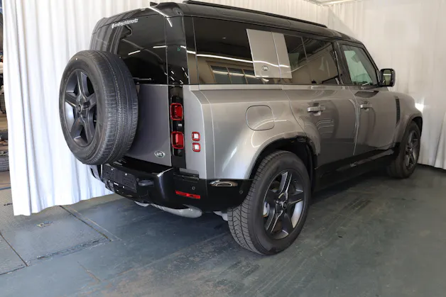 Land Rover Defender 110 3.0 D I6 X-Dynamic SE