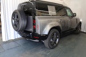 Fahrzeugbild LAND ROVER Defender 110 3.0 D I6 X-Dynamic SE