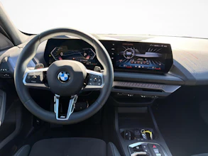 https://vehicle.imgix.net/4399371/a8c7f551-d4ef-448f-99a0-26fc475523f1.jpg