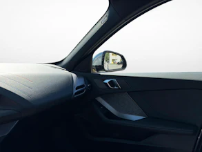 https://vehicle.imgix.net/4399371/eeb90c9b-9cbc-4068-86e2-cd65a77afb99.jpg
