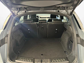 https://vehicle.imgix.net/4399374/b2519915-09e5-4ffa-9b8c-2f4a7016546d.jpg