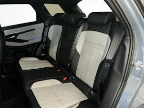 https://vehicle.imgix.net/4399374/c68ab17c-8224-4a32-b046-3868072bf919.jpg