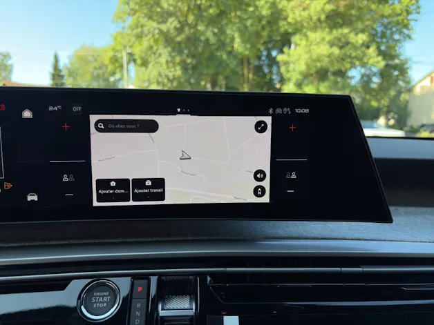 PEUGEOT 3008 1.2 Hybrid Allure Premium
