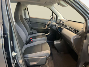 https://vehicle.imgix.net/4399446/f398211c-0351-4c56-b080-2b2acdfd56be.jpg