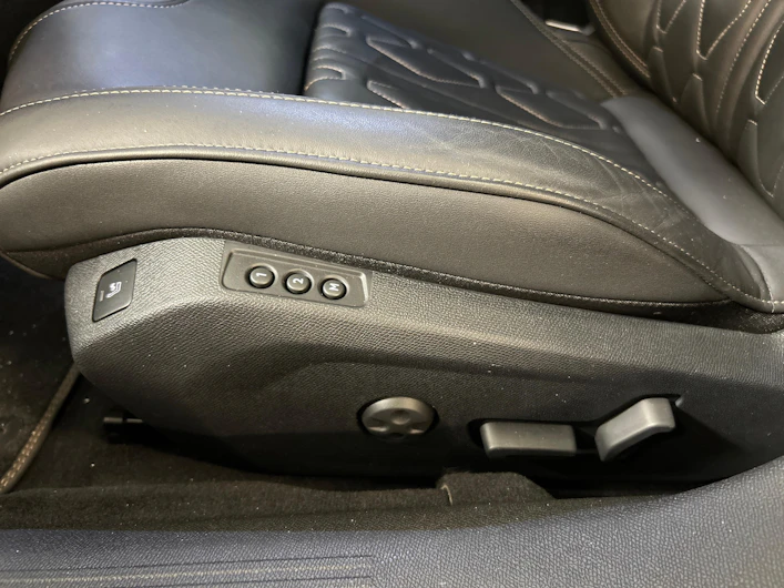 immagine del veicolo PEUGEOT 508