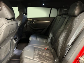 https://vehicle.imgix.net/4399456/ff90bec5-1a54-4139-84cc-dee126202aa4.jpg