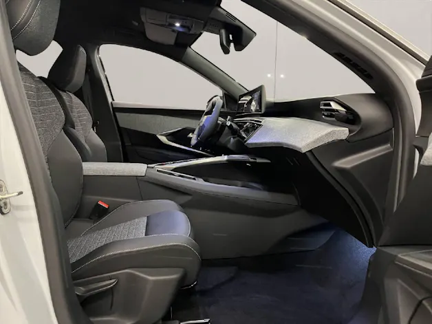 Peugeot 3008 e-Allure Premium AWD