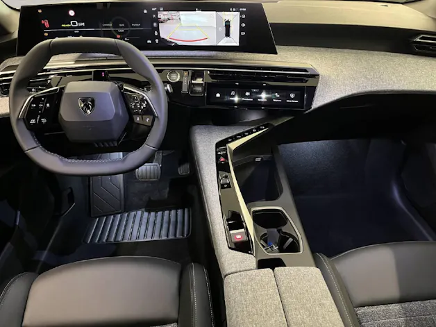 Peugeot 3008 e-Allure Premium AWD