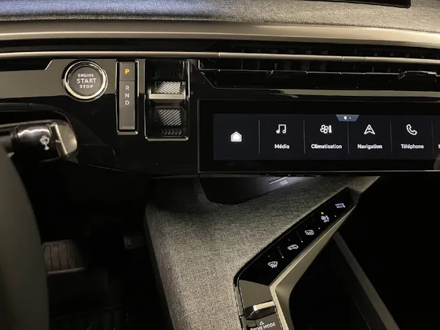 Peugeot 3008 e-Allure Premium AWD