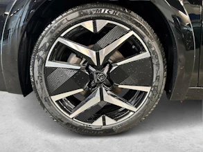 https://vehicle.imgix.net/4399475/8ecbd74b-ed9c-48a9-905a-3b36f96a9123.jpg