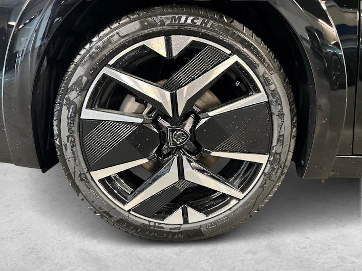 immagine del veicolo PEUGEOT 208