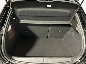 Fahrzeugbild PEUGEOT 208 1.2 Hybrid 145 GT