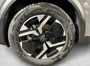 Peugeot 2008 1.2 Hybrid 145 GT