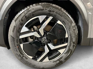 image du véhicule PEUGEOT 2008 1.2 Hybrid 145 GT