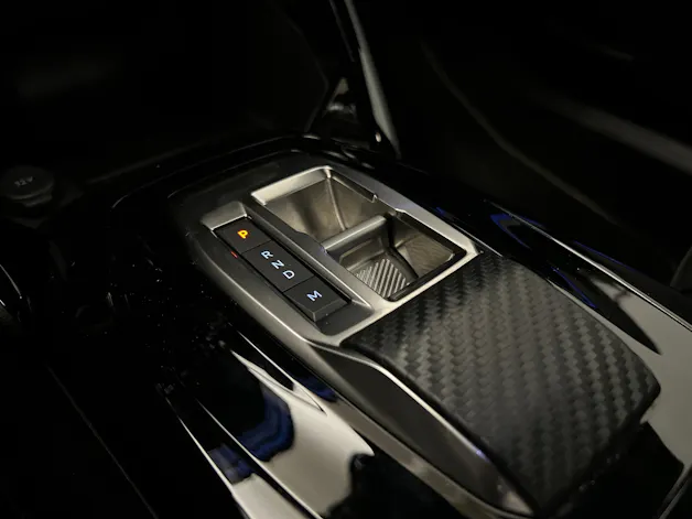Peugeot 2008 1.2 Hybrid 145 GT