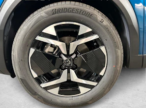 https://vehicle.imgix.net/4399492/2e7cc9cd-c3ee-43d9-9121-1f43e24722ca.jpg