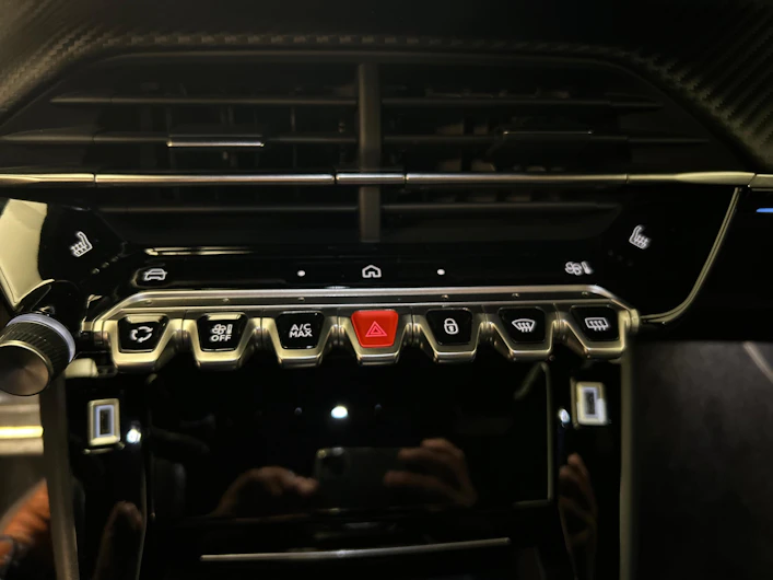image du véhicule PEUGEOT 2008