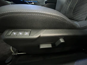 https://vehicle.imgix.net/4399492/b82c11ac-256f-4083-a9e1-46d2edefb5fb.jpg
