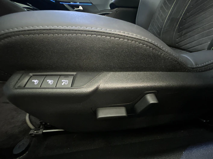 image du véhicule PEUGEOT 2008