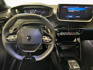 Peugeot 2008 1.2 Hybrid 145 GT