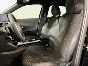 Peugeot 2008 1.2 Hybrid 145 GT