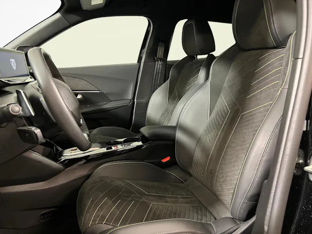 Peugeot 2008 1.2 Hybrid 145 GT