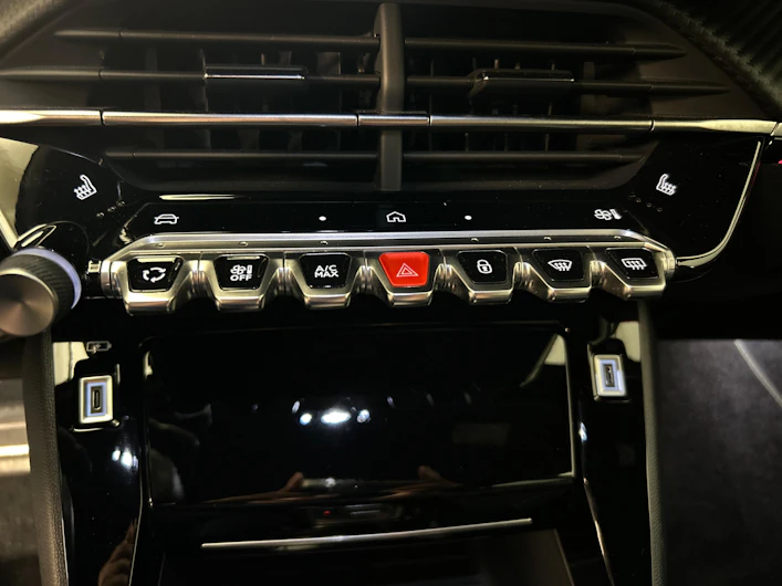 image du véhicule PEUGEOT 2008