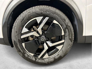 image du véhicule PEUGEOT 2008 1.2 Hybrid 145 GT