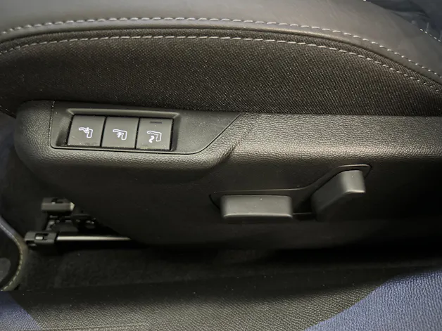 Peugeot 2008 1.2 Hybrid 145 GT