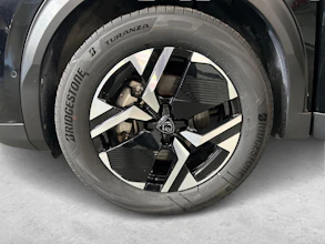 https://vehicle.imgix.net/4399502/cf591147-ee44-4746-abbb-092b38e122fe.jpg