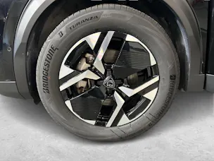 Peugeot 2008 1.2 Hybrid 145 GT