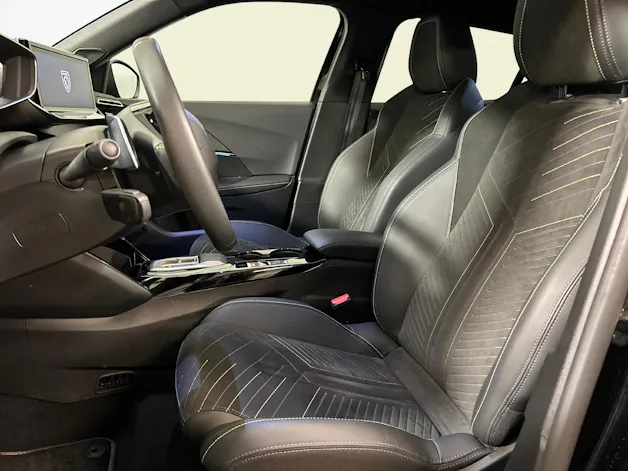 Peugeot 2008 1.2 Hybrid 145 GT
