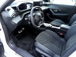 Peugeot 208 1.2 Hybrid GT