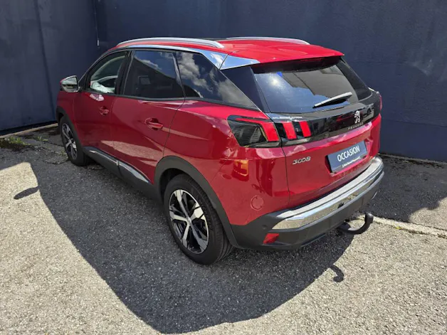 PEUGEOT 3008 1.2 PureTech Allure