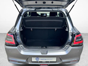 https://vehicle.imgix.net/4399604/4032aeaf-872b-4183-b00e-fb7881e2b47e.jpg