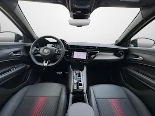 Alfa Romeo Junior 1.2 Ibrida Q4 SKY