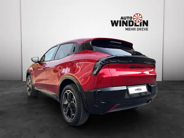 Alfa Romeo Junior 1.2 Ibrida Q4 SKY