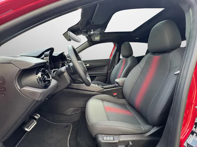 Alfa Romeo Junior 1.2 Ibrida Q4 SKY