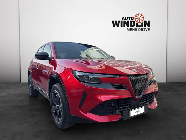 Alfa Romeo Junior 1.2 Ibrida Q4 SKY