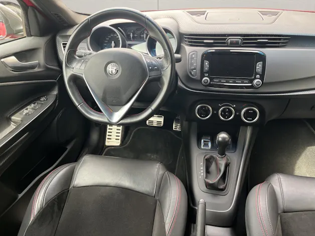 Alfa Romeo Giulietta 1750 TBi Veloce TCT