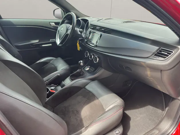 Alfa Romeo Giulietta 1750 TBi Veloce TCT