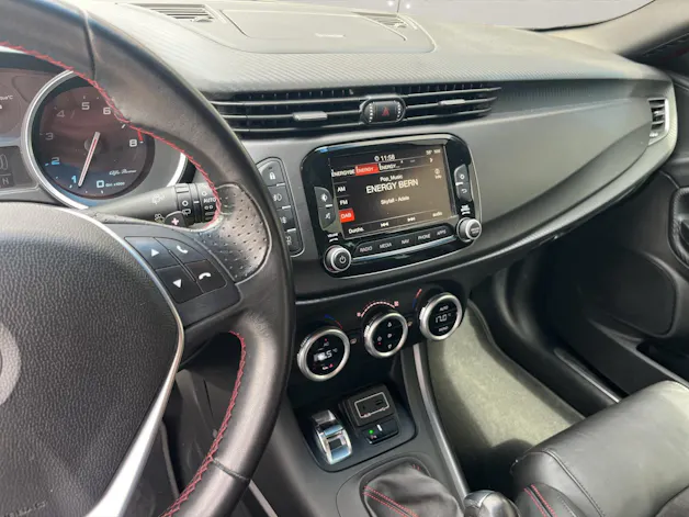 Alfa Romeo Giulietta 1750 TBi Veloce TCT