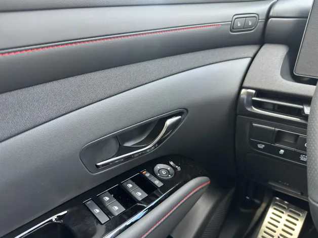 Hyundai Tucson 1.6 T-GDi HEV N-Line Sunroof 4WD MY26